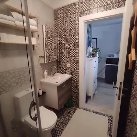 Modern In With Pool Apartment *