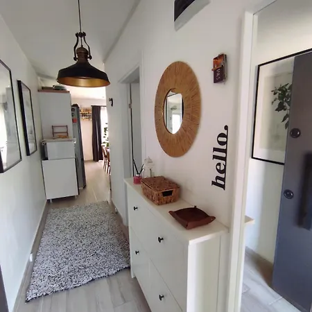 Modern In With Pool Ayvalı