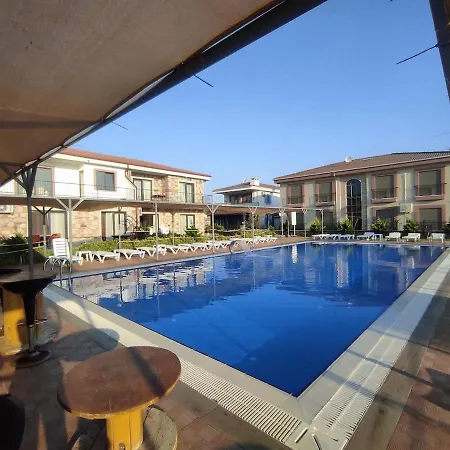 Appartamento Modern In With Pool