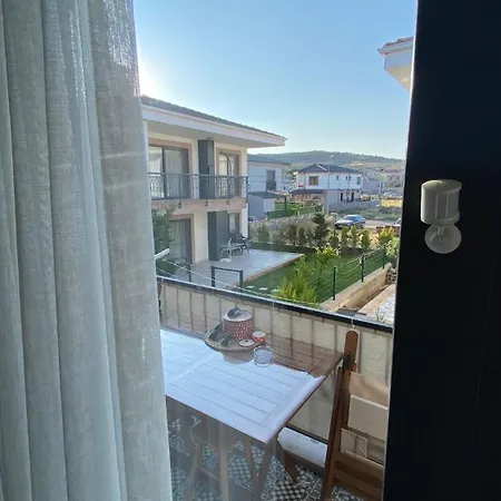 Appartamento Modern In With Pool